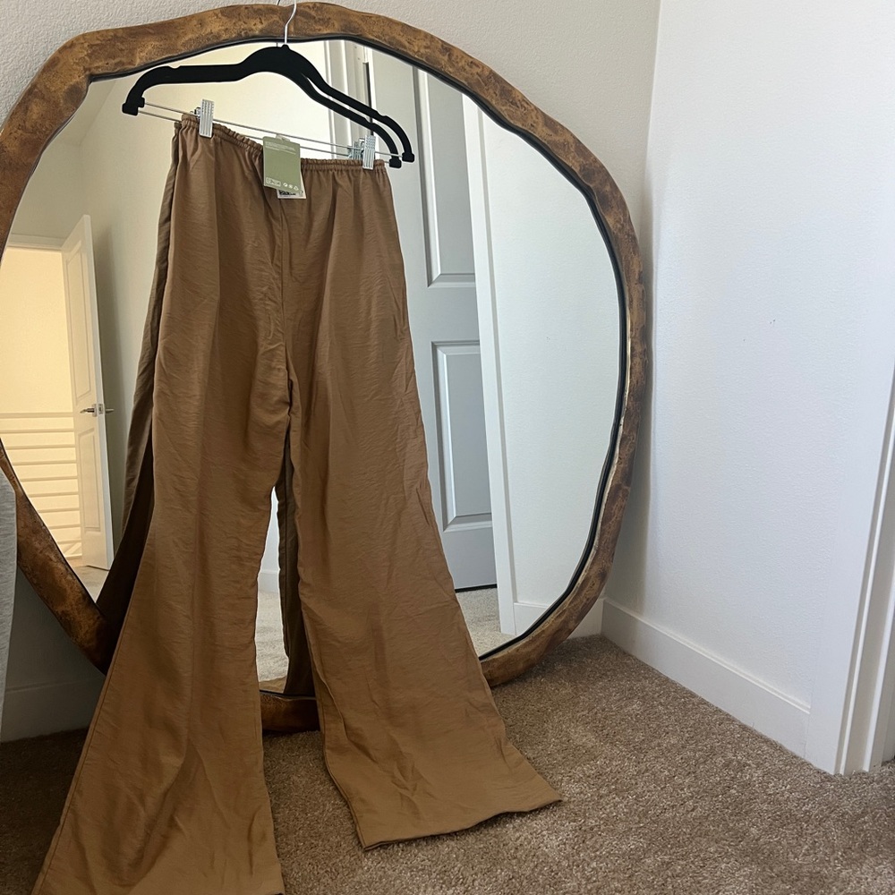 NWT H&M viscose blend flowy drawstring pant with side pockets - XS